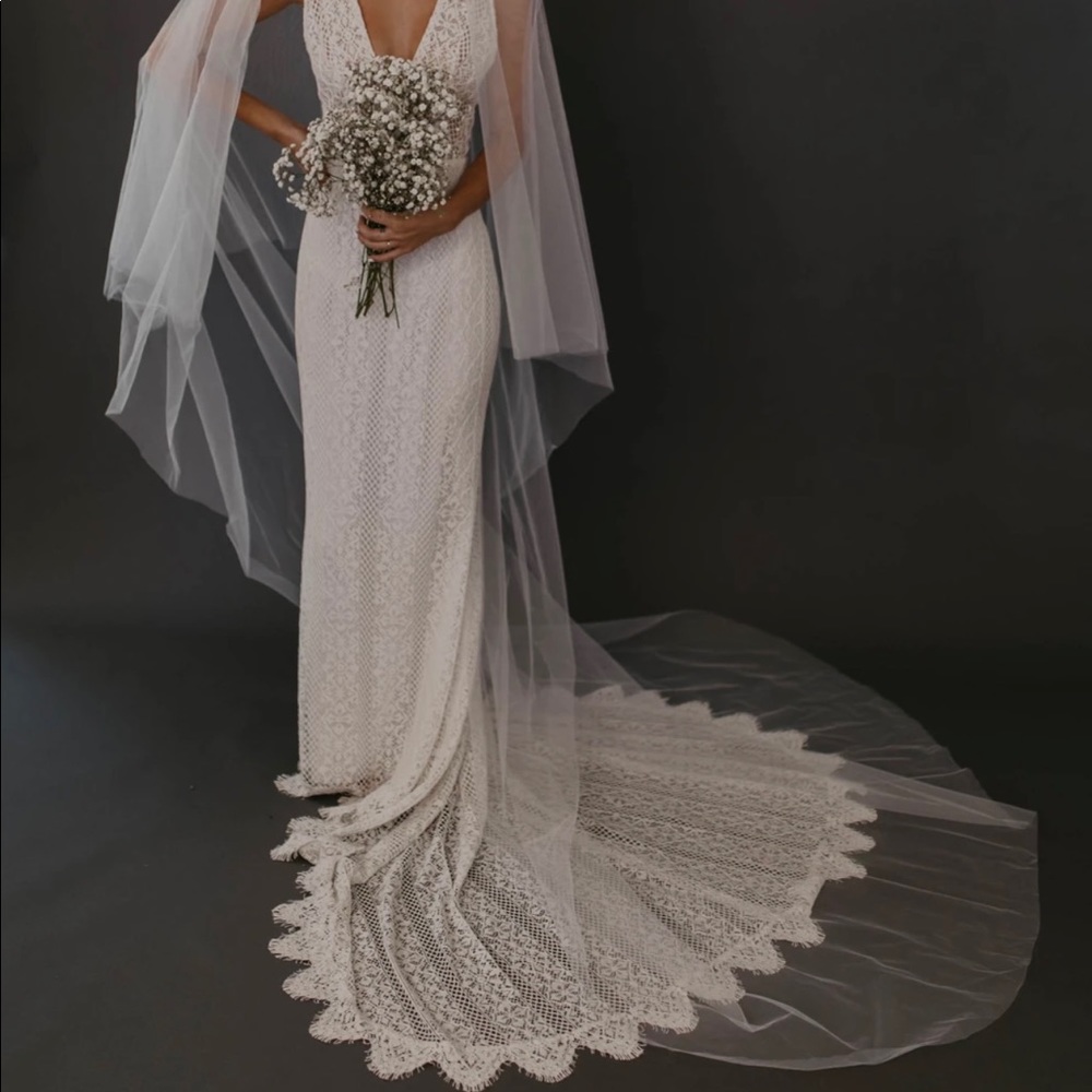 Untamed Petals by Amanda Judge - Jasmine Veil